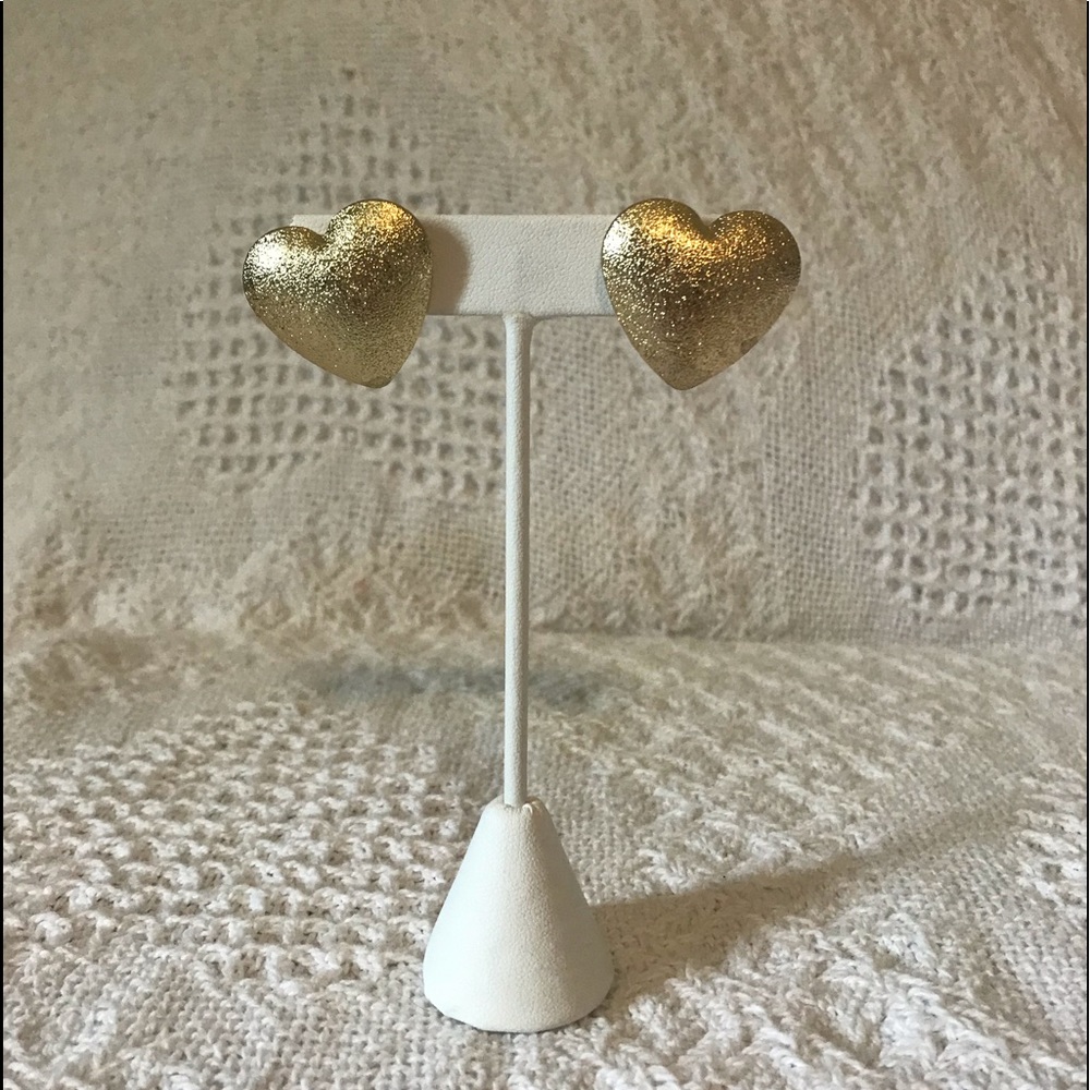 Sparkly gold heart studs
